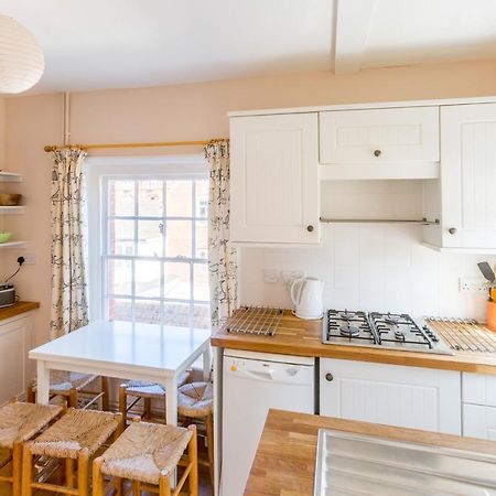 5 Coastguard Cottages ออลบะระ ภายนอก รูปภาพ