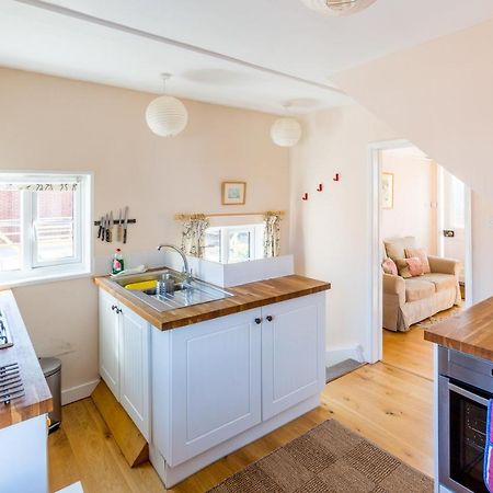 5 Coastguard Cottages ออลบะระ ภายนอก รูปภาพ