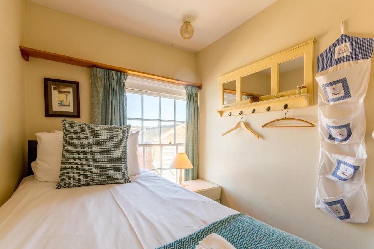 5 Coastguard Cottages ออลบะระ ภายนอก รูปภาพ