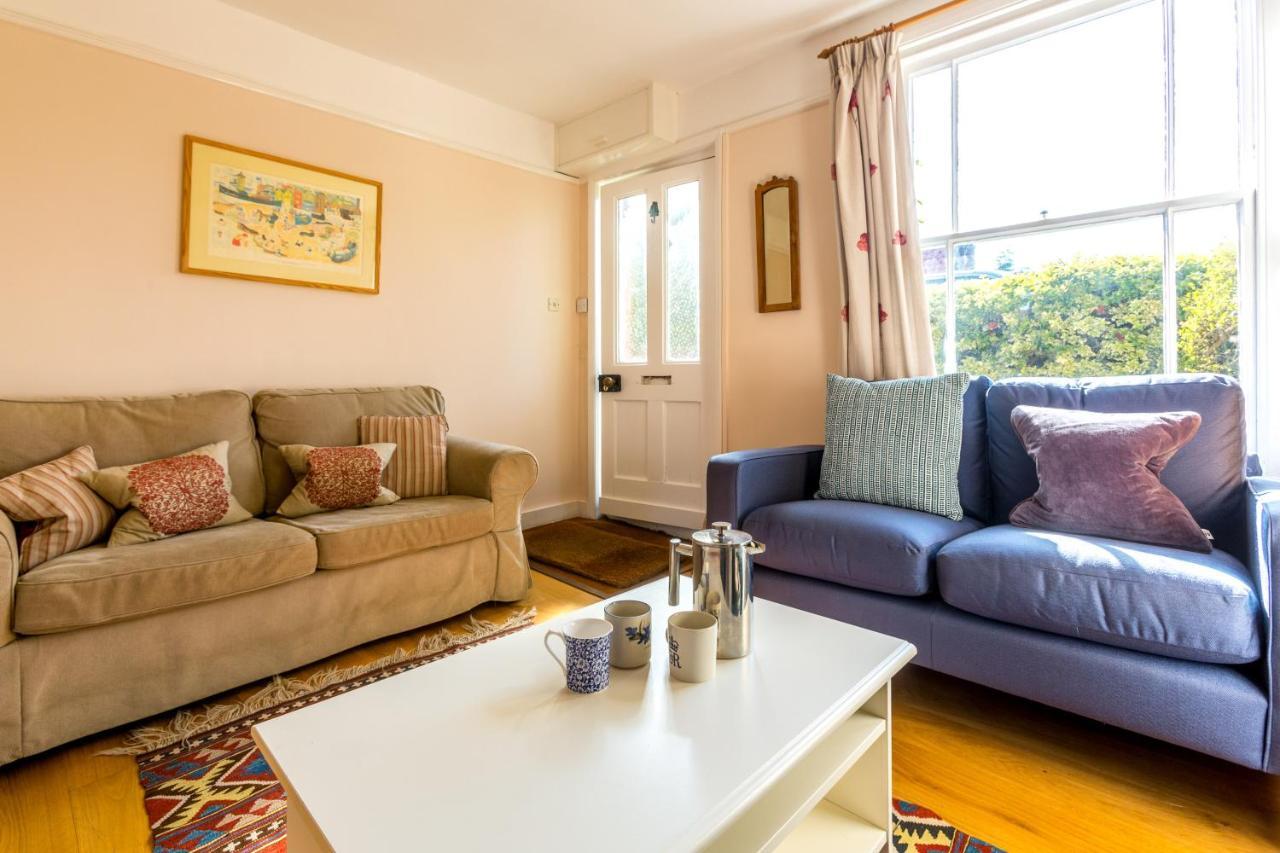 5 Coastguard Cottages ออลบะระ ภายนอก รูปภาพ