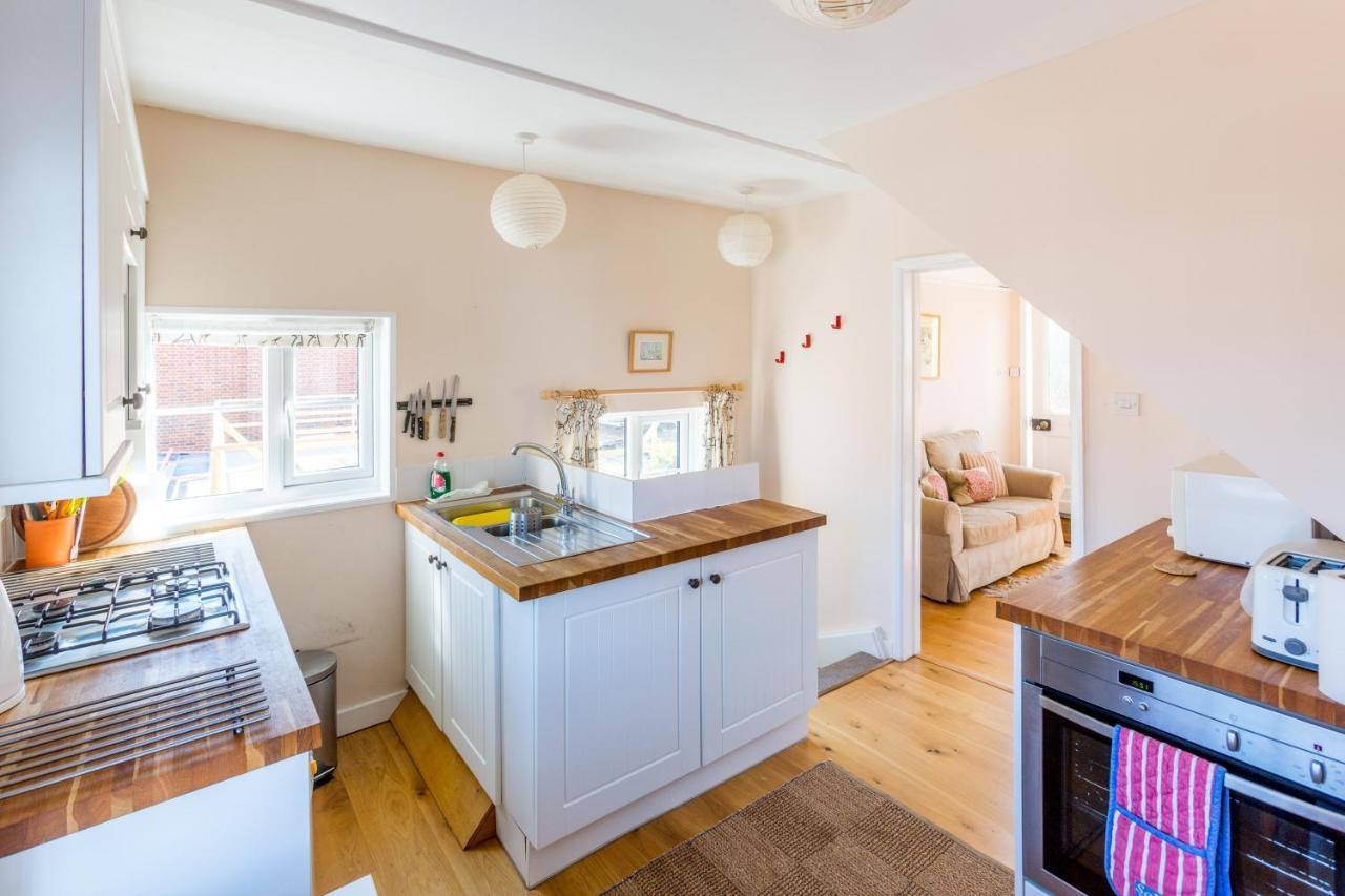 5 Coastguard Cottages ออลบะระ ภายนอก รูปภาพ